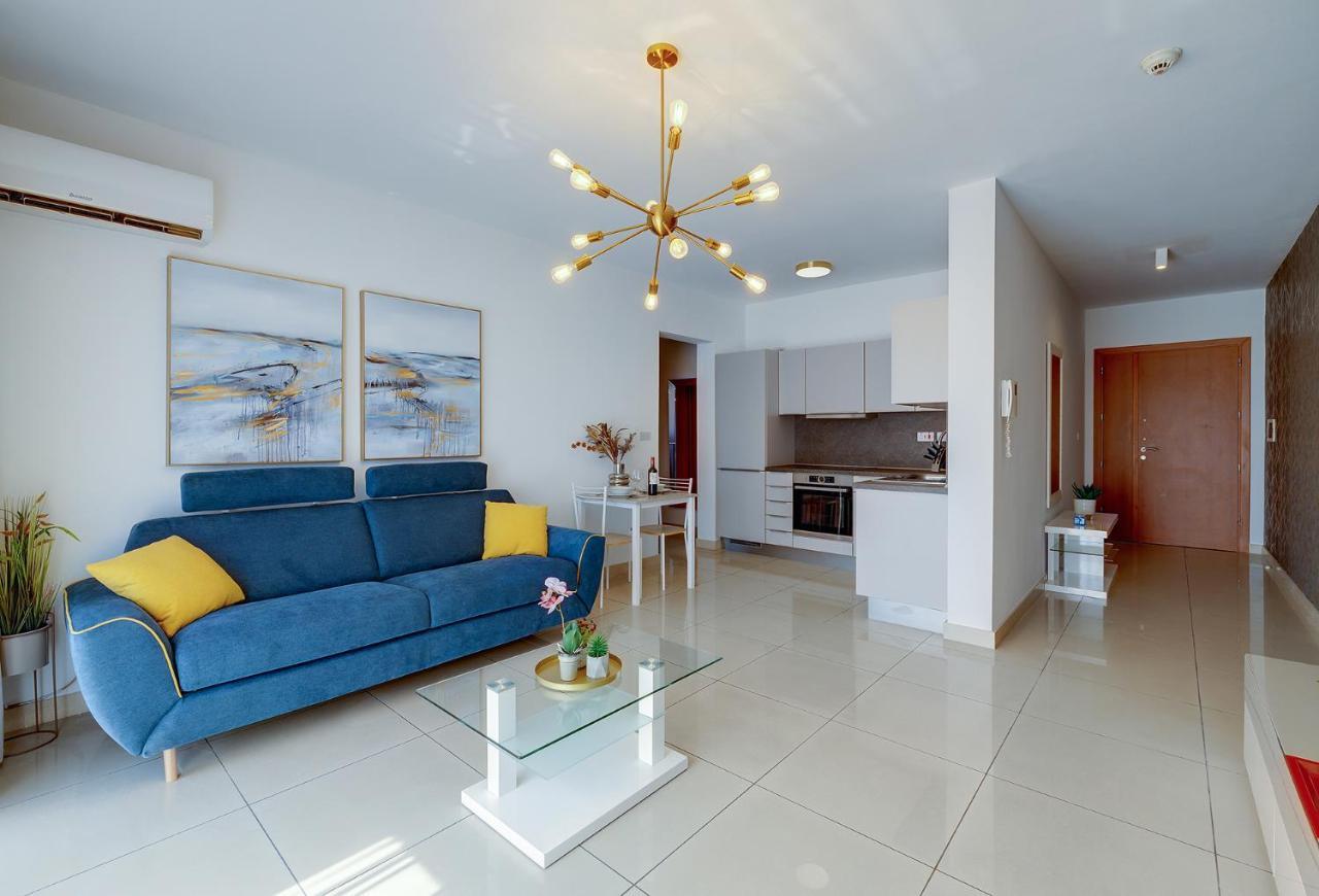 Luxury Apartment With Balcony, Central Area Gzira Exterior foto